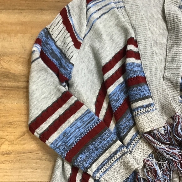 1175 Cardigan Sweater Size M Boho Fringe Soft Knit Gray Blue Burgundy - Picture 8 of 10